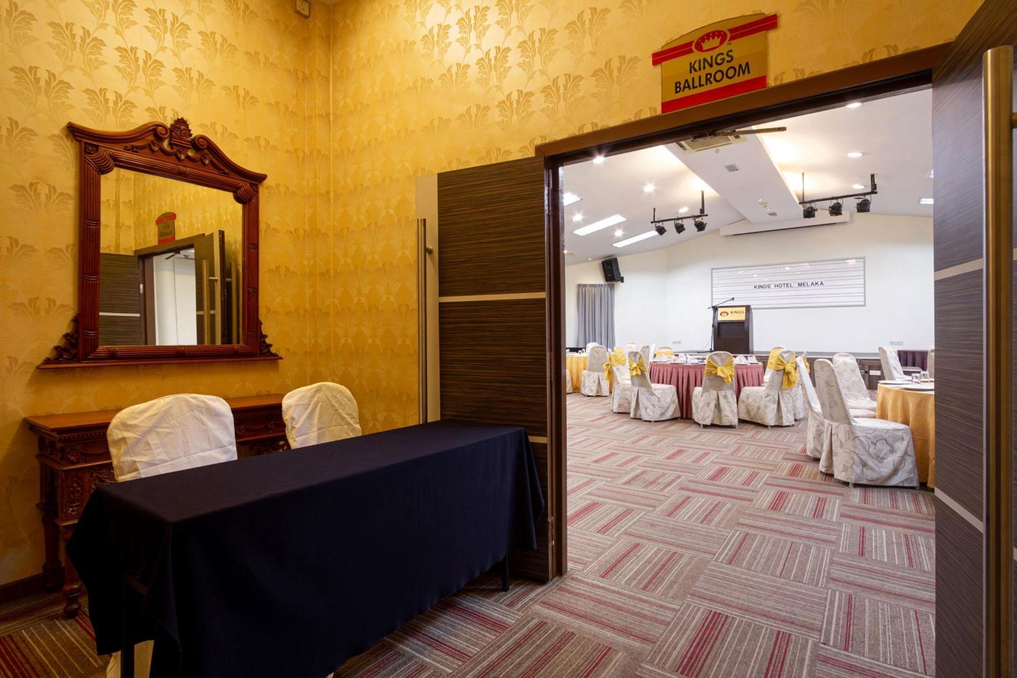 Kings Hotel Melaka Ngoại thất bức ảnh