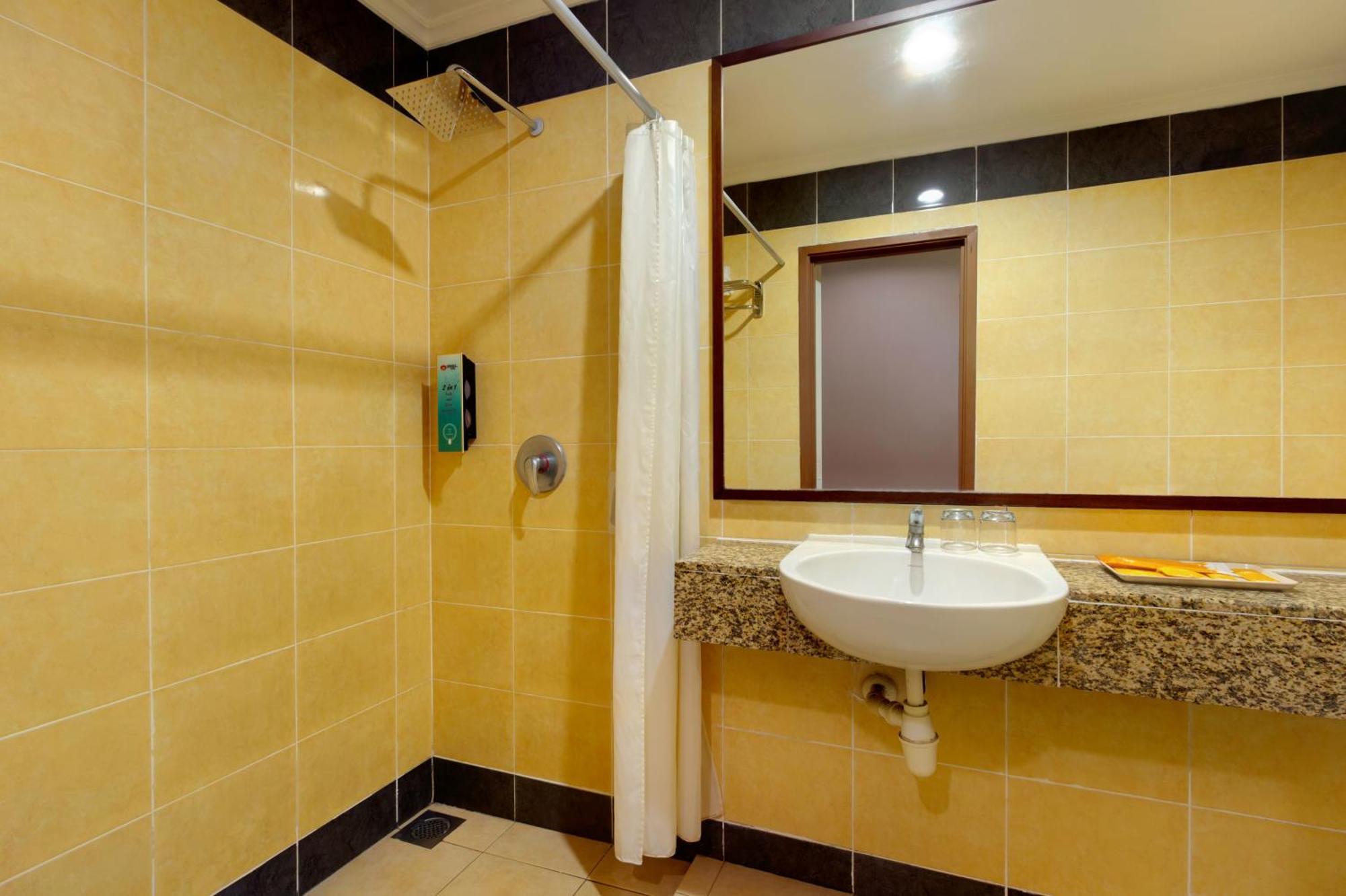 Kings Hotel Melaka Ngoại thất bức ảnh