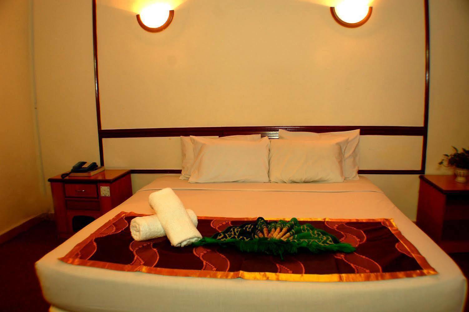 Kings Hotel Melaka Ngoại thất bức ảnh