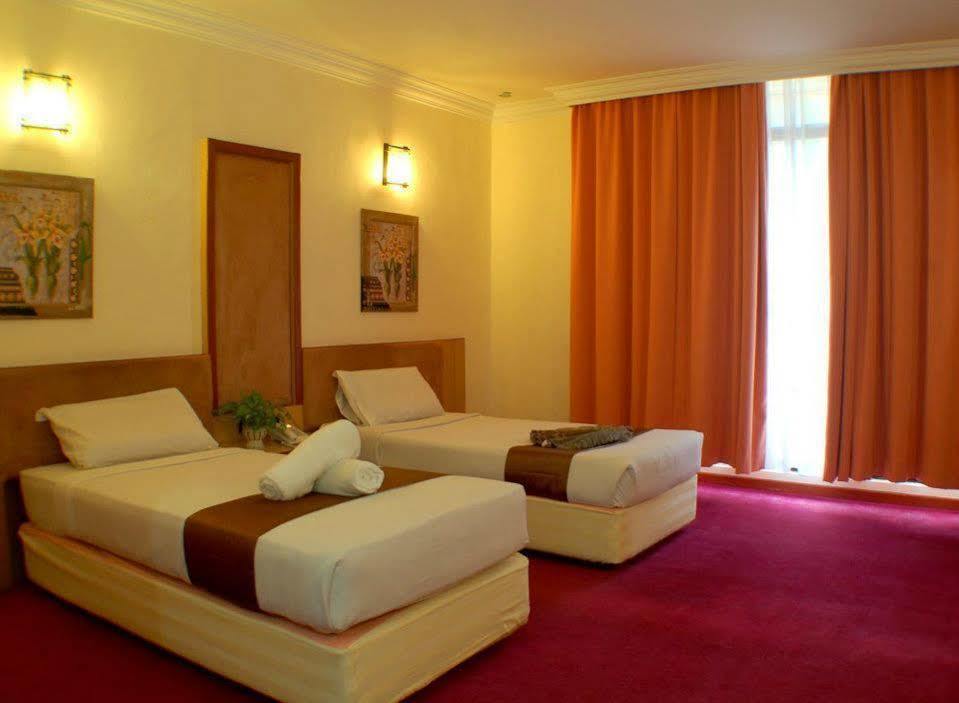 Kings Hotel Melaka Ngoại thất bức ảnh