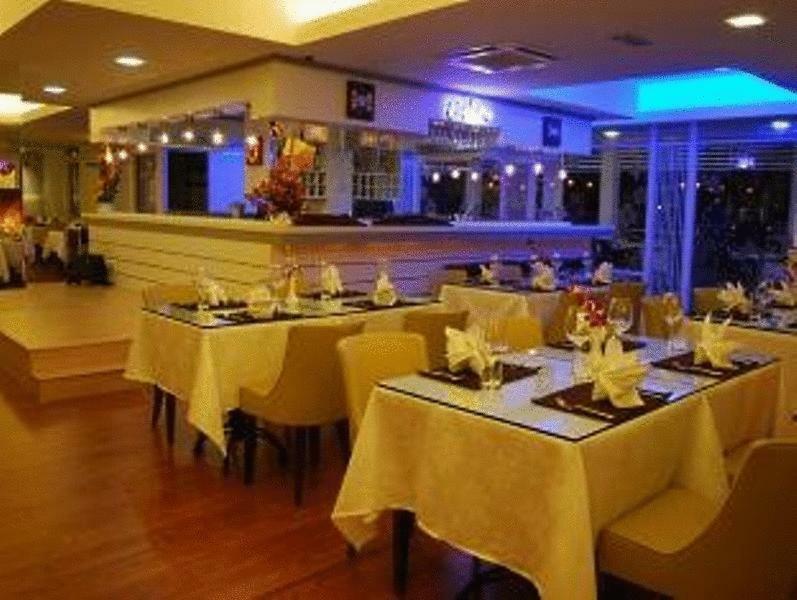 Kings Hotel Melaka Ngoại thất bức ảnh